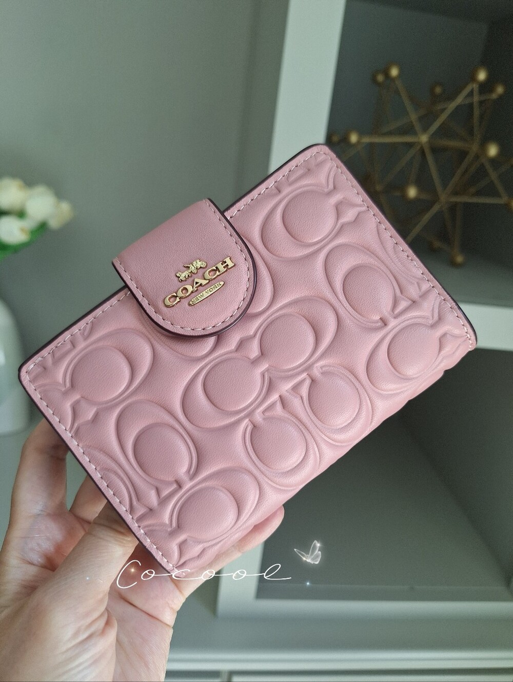 NWT  Coach Medium Corner Zip Wallet In Signature Canvas pink Petal color 🔥🔥🔥
